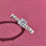 爆款直播货源仿莫桑石50分戒指简约轻奢八心八箭求婚钻戒厂家批发