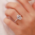 直播货源批发轻奢欧美四爪仿真莫桑石钻戒大克拉椭圆鸽子蛋戒指女