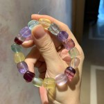 像果冻一样的天然冰透起光彩莹石手链手串