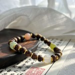 复古文艺高品质沉香木仿和田玉设计感手链手串
