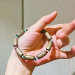 文艺范高品质沉香木设计感多巴胺手链手串