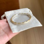【工厂高货】描金KT猫手镯百搭錾刻实心吉言手镯女手环镯子不掉色