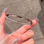 满天星手镯批发钛钢手镯爆款不锈钢手镯子女手饰品高级感满钻手镯