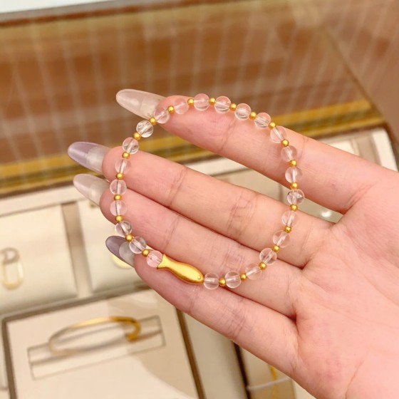 沙金白水晶小金鱼手链女简约精致高级感百搭手串轻奢风时尚通勤款