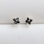 四叶草S925纯银镀18K金黑锆石耳钉精致小巧养耳朵夏天耳饰女