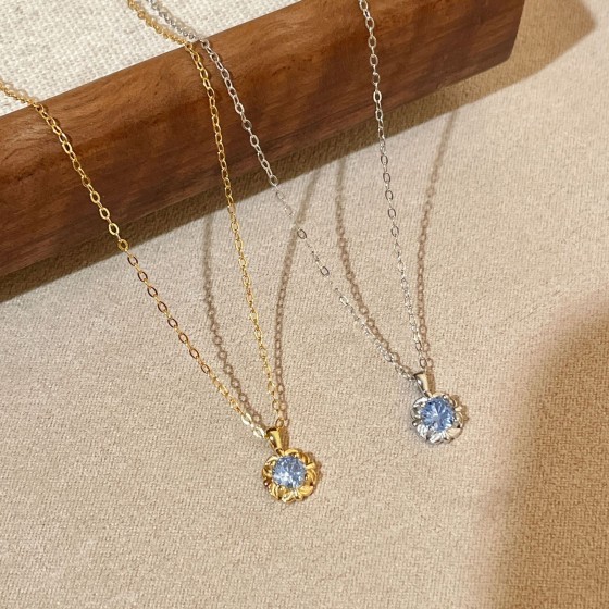 S925纯银镀18K金梦幻花朵蓝色锆石项链女清新甜美精致优雅锁骨链