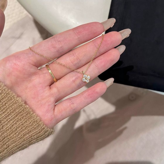 S925纯银镀18K金满钻锆石四叶草项链复古轻奢精致锁骨链百搭气质
