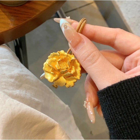 拉丝雕花富贵牡丹花黄金色花朵挂绳毛衣链项链女轻奢小众吊坠配饰