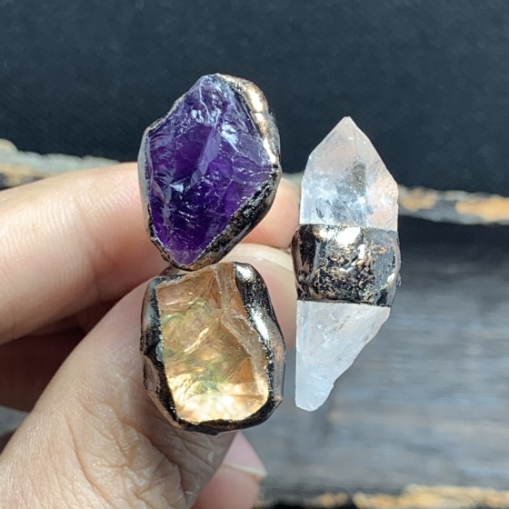 跨境复古风天然紫晶黄晶白水晶柱原石不定形手工包边古铜可调戒指