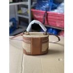 2026夏季新品女包编织拼接盒子优雅时尚包盖式草编海边度假手提包