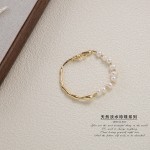 2025新款欧美跨境轻奢拼接天然淡水珍珠手链首饰女生礼物商超供货