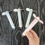 跨境竹蜻蜓式手持迷你风扇3档轻巧随身便携usb充电夏季户外小风扇