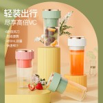 厂家批发迷你榨汁机便携多功能USB充电榨汁杯水果电动果汁搅拌杯（塑料+PC)