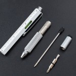 8 只多功能笔，包括刻度笔、多功能工具笔（带有刻度）、配有螺丝刀、尺子、水平仪和圆珠笔的笔。