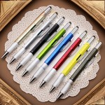 8 只多功能笔，包括刻度笔、多功能工具笔（带有刻度）、配有螺丝刀、尺子、水平仪和圆珠笔的笔。